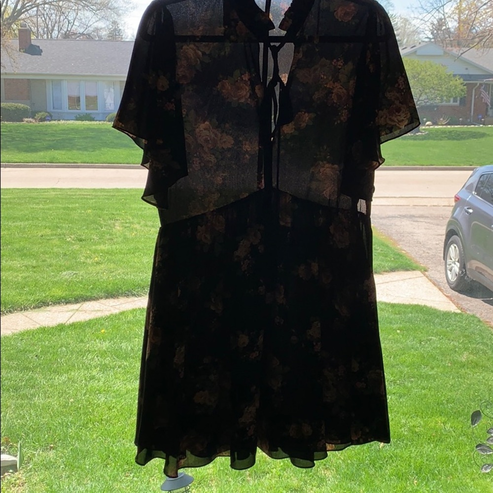 Zara dress - Picture 6 of 7